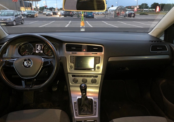 Volkswagen Golf cena 37800 przebieg: 165000, rok produkcji 2016 z Siechnice małe 232